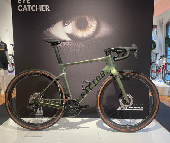 Factor Ostro Gravel Olive Green Shimano GRX RX825 Di2 2x12 Beast Components